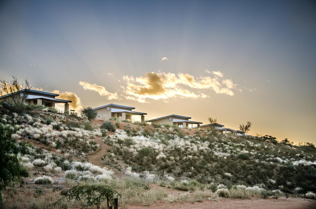 Kgalagadi Lodge Askham Exterior photo