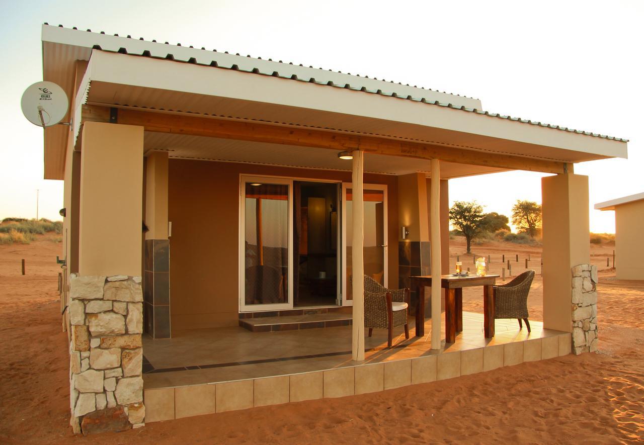 Kgalagadi Lodge Askham Exterior photo