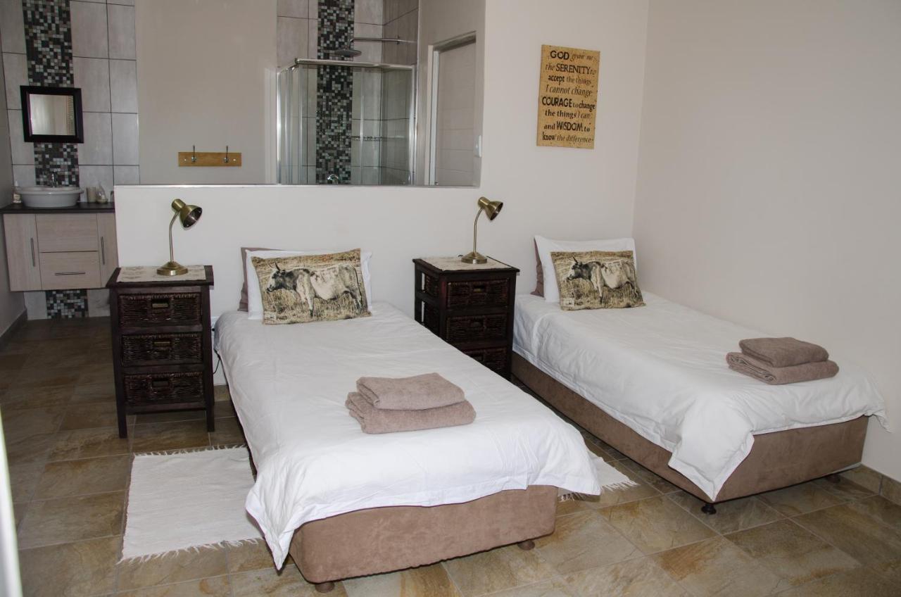 Kgalagadi Lodge Askham Exterior photo